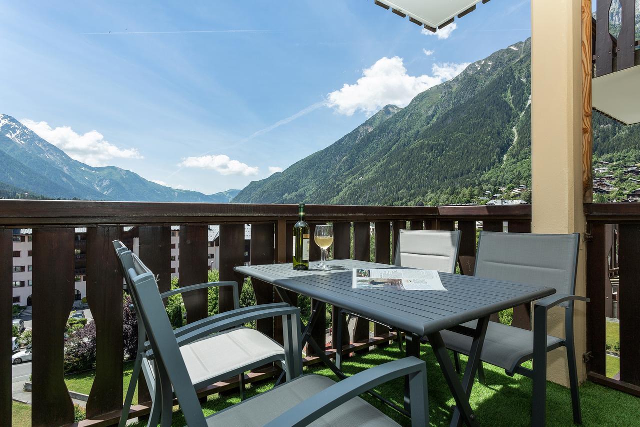 Apartment Aiglons - Central Chamonix Mountain Haven Eksteriør billede