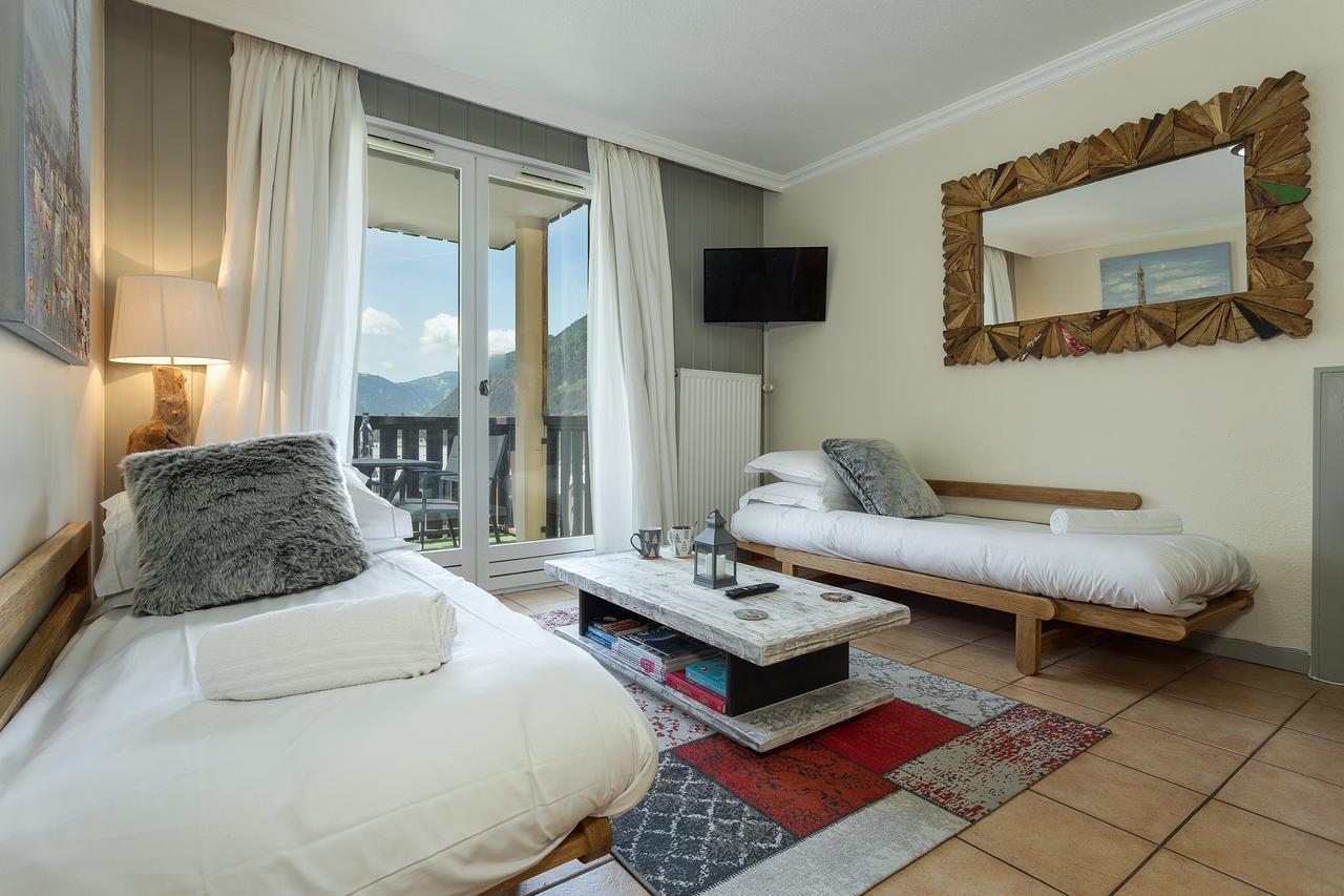 Apartment Aiglons - Central Chamonix Mountain Haven Eksteriør billede